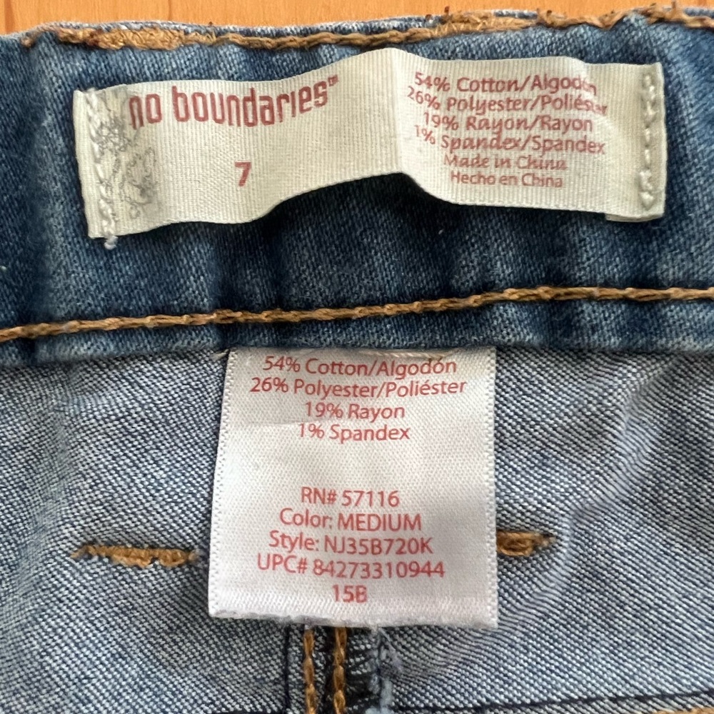 No Boundaries Stretchy Jeans - Picture 5 of 5